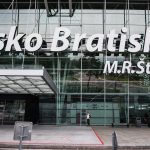 Ryanair nainstaloval na bratislavskom letisku samoobsluzne kiosky