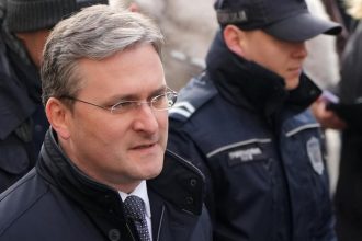 SRBSKO V Belehrade sa zacal sud s ministrom kultury pre korupciu v projekte luxusneho hotela zata Trumpa