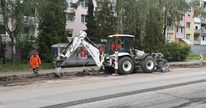Slendrianska robota a smejd Michalovski poslanci skritizovali opravu Okruznej ulice