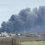 V areali byvaleho zavodu Bukoza v Hencovciach sa rozsirila poziar