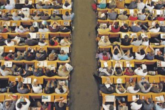 Volby bez volby Predsedenicka akademicneho senatu ministerstvo aj univerzita mlcia