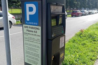 Zvolen prichadza so smart novinkou Vodici si budu moct zaplatit parkovne aj prostrednictvom aplikacie