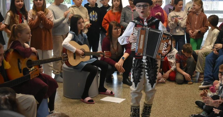 zhudobnene basne slovenskych velikanov a vystupenia ziakov trencianska skola sa zapojila do ehmk 2026