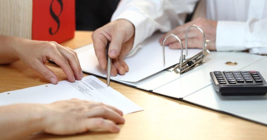 Advokati na konci aprila bezplatne poskytnu pravne poradenstvo v 24 mestach