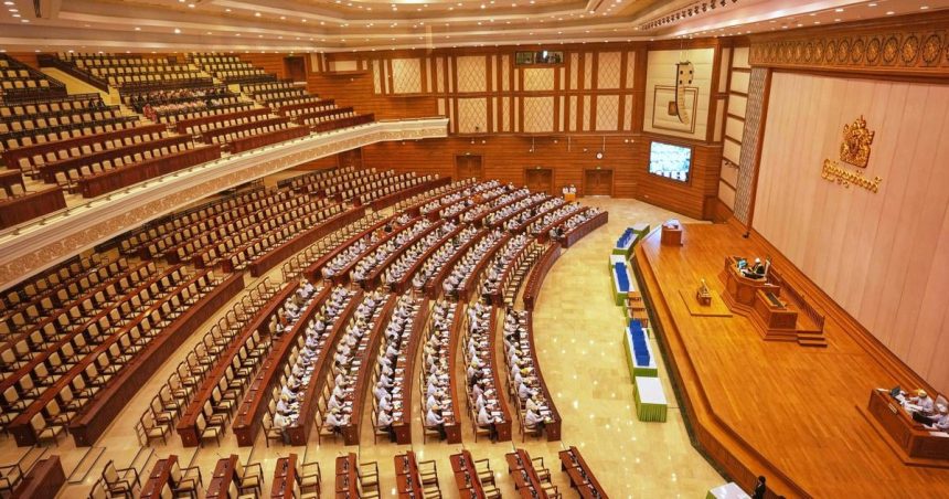 Byvaly nacelnik mjanmarskej armady Hlain bol zvoleny za viceprezidenta