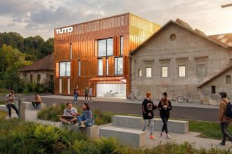 Cast 500 roneho unikatu sa premeni na lihe talentov 21 storoia