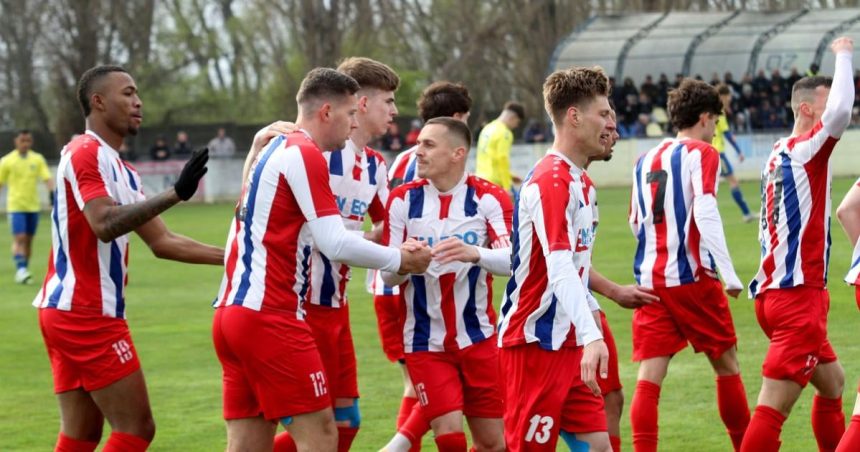 Divoina v stvrtej lige utok zeleznymi tycami policajny zasah a krcma hore nohami