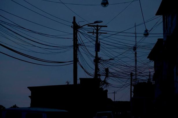 Dve tretiny Kuby vratane Havany zasiahla vypadok elektriny