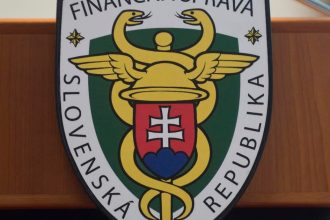 Financna sprava posilnuje boj proti nelegalnemu tabaku podpisala memorandum s JTI