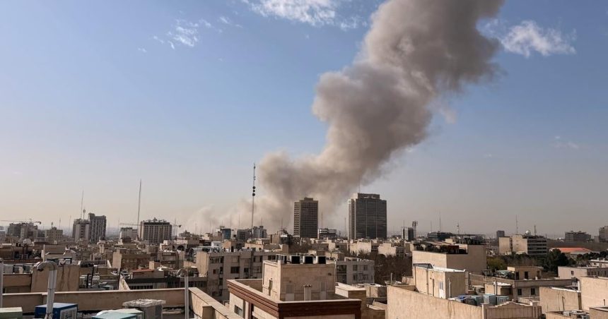 Izrael preventivne zautocil na Iran oznamil minister obrany v Teherane hlasia vybuchy