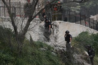 Izraelska policia pri razi vo vychodnom Jeruzaleme zastrelila Palestincana