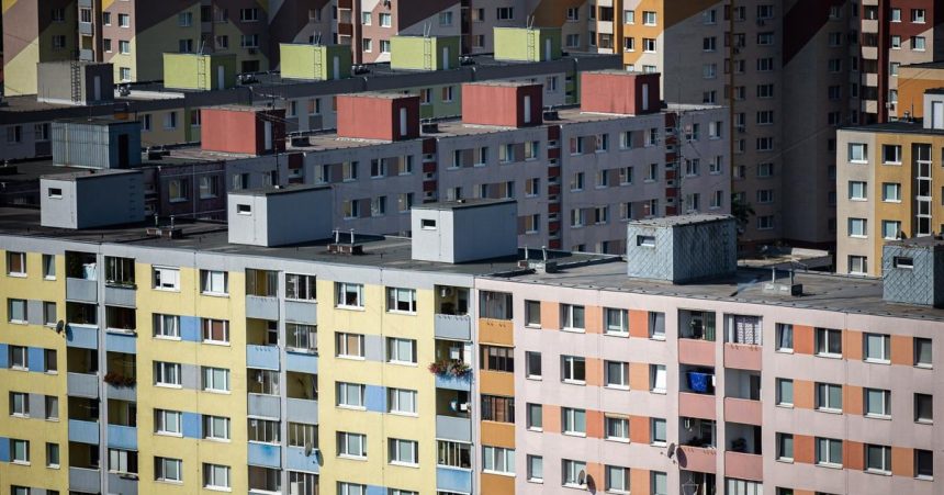 Konsolidacia ovplyvnuje aj realitny trh zaujimcovia o byvanie su tiez opatrnejsi