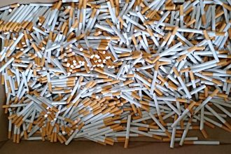 Kriminalny urad financej spravy zajistil tony nelegalneho tabaku v Presove a Vranove