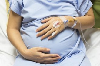 Narodila sa bez vaginy a krcka maternice Po operacii porodila zdrave dieta