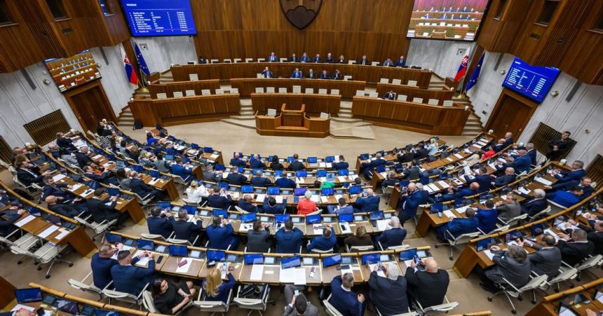Opozicia aj koalicia sa zhoduju na potrebe reformy verejnej spravy