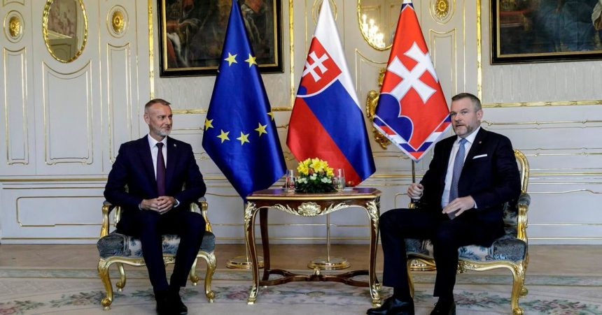 Pellegrini kritizoval Rasim legislativne postupy a nesuvisiace prilepky k zakonom