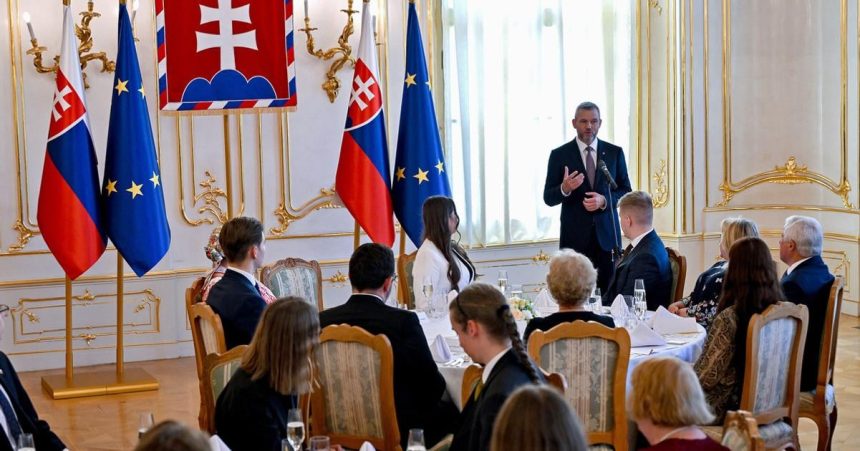 Pellegrini s nimi obedoval Drucker ich uznal Koalicia ma svojho favorita medzi mladymi