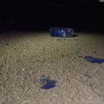 Plechy boli rozptylene po poli auto sa po naraze do znacky viackrat prevratilo