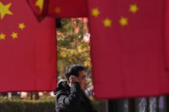 Prilev priamych zahranicnych investicii do Ciny sa znizil