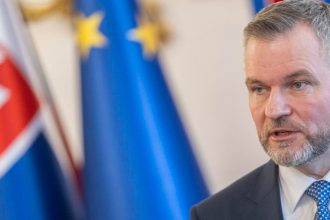 Spajat oficialnu navstevu Ruska s volbami na Slovensku je podla Pellegriniho nezmysel