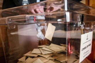 Test politickych nalad v krajine Vo Francuzsku sa kona druhe kolo komunalnych volieb