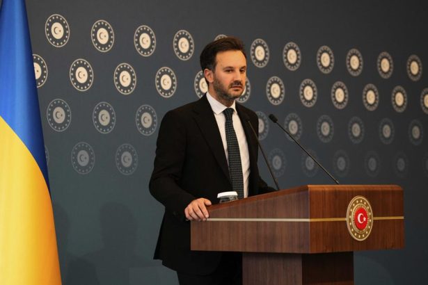 Ukrajina Rusko Online Trojstranne rozhovory o Ukrajine su pre vojnu na Blizkom vychode pozastavene