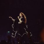 Uz nie je eterickou vilou Svetova hviezda v Prahe predviedla sou z ktorej naskakuje mraz po chrbte