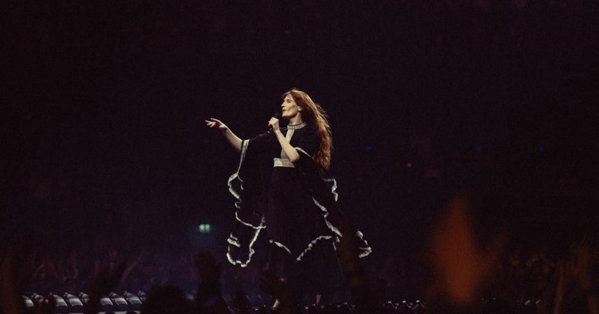 Uz nie je eterickou vilou Svetova hviezda v Prahe predviedla sou z ktorej naskakuje mraz po chrbte