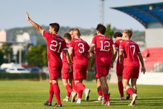 V slagri cervena aj ostrejsie slova trenerov Toth brani svojich po kritike Jarabeka