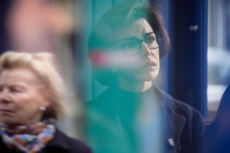 Vo Francuzsku sa kona prve kolo komunalnych volieb kitore su testom politickych nalad