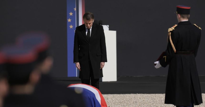 Vo Francuzsku sa rozlucili s byvalym premierom Lionelom Jospinom