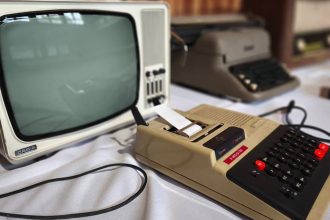 Zbierka prechadzajuca cez tri izby chodbu a kupelnu Frantiska ma doma retro muzeum s cennymi exponatmi