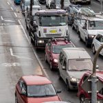 nehoda a kolony spomaluju dopravu v bratislave