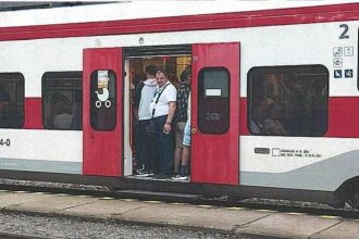 pocas velkonocnych sviatkov zostava volna uz len stvrtina listkov na najvyzazenejsie vlakove trasy