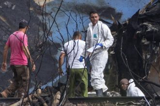 v kolumbii havarovalo armadne lietadlo s vojakmi pocet obeti nie je znamy