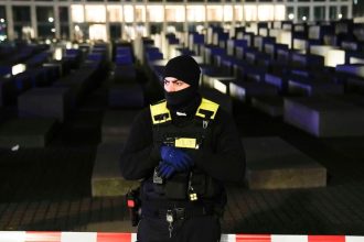 v nemecku spanielsku a polsku zasahovali proti extremistickemu pravicovemu vydavatelstvu