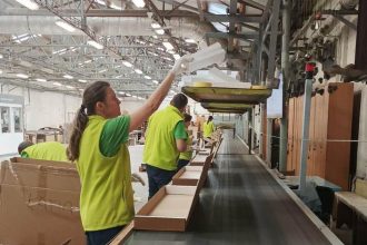 znamy slovensky vyrobca nabytku pozaduje Re strukturalizaciu Dlhy presahuju pol miliona