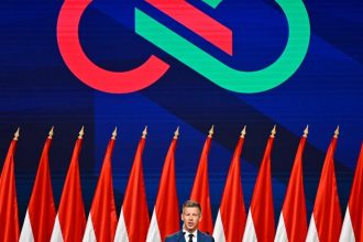 Fica od eskalacie sporov s Madarskom brzdil Orban Magyar to moze zmenit Co prinesie jeho prichod Slovensku a V4