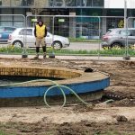 Mur medzi sudom a fontanou uz zburali nahradi ho schodisko Tri zanedbane miesta sa zmenia mame vizualizacie