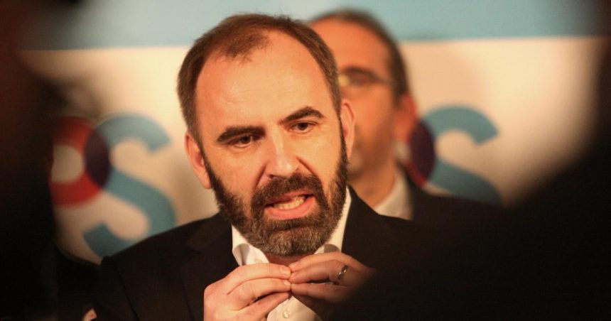 Opozicne PS kritizuje vladu za ceny paliv a plan statneho prevzatia spolocnosti JESS