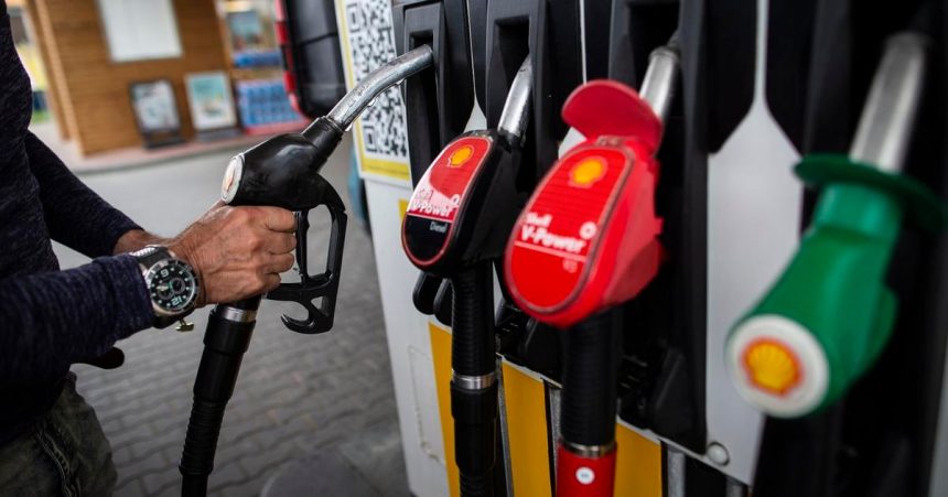 Rozdiely v cenach nafty pre domace a zahranicne vozidla narastaju tvrdi Institut financnej politiky