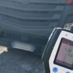 Vodic kamiona mal vyse 2 7 promile alkoholu skoncil v policajnej cele