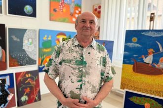 novomestsky karikaturista vladimir pavlik uspeli na medzinarodnej sutazi v cine