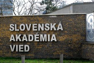 po zemetraseni pri samorine doslo k 52 dotrasom vedci ukoncili predbezn analyzu