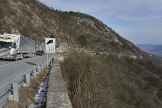 tunel na soroske to uz nie je prioritou cestari planjuju len rozsirit cestu a opravit oporny mur