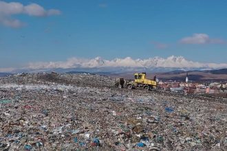 unikatne riesenie roky vozili na skladku tony odpadu teraz tam budu kvitnut kvety na luke