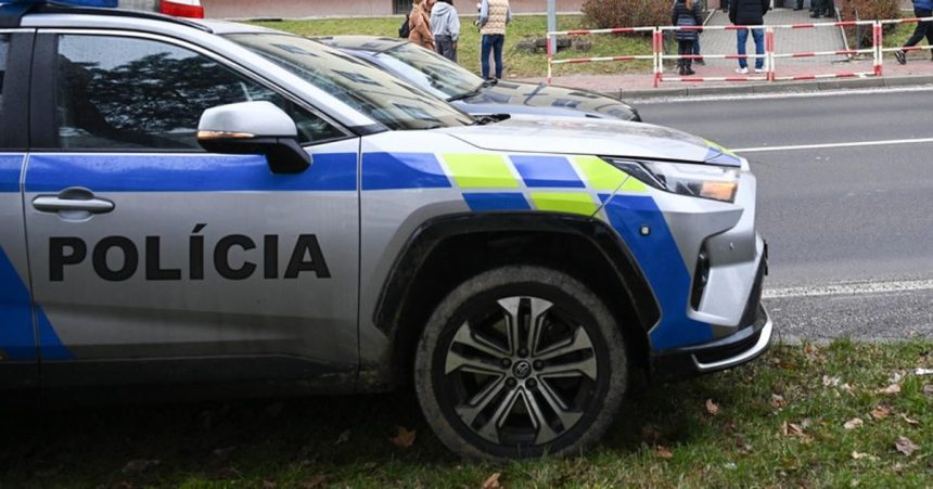 v kosickom kraji obvinili osem policajtov maju osobne problemy su pretazeni tvrdia nadriaden