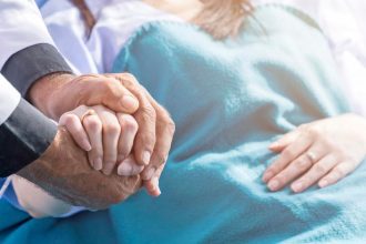 vlada sa zameria na personalnu strategiu v zdravotnictve aj na datacentrum