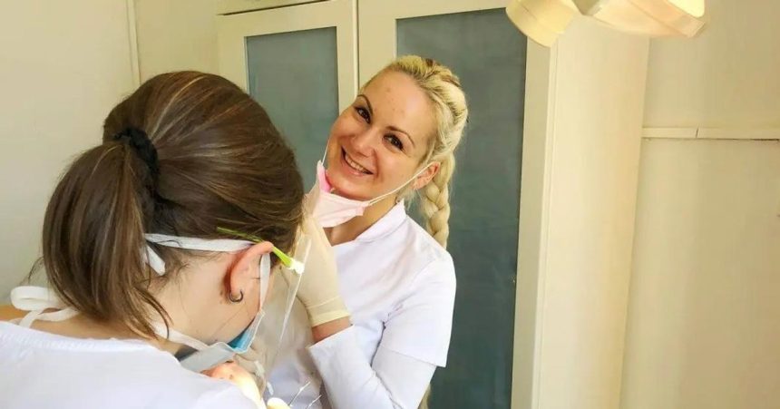 Ambiciozna zubarka obsluhuje viacero ambulanci jej snom je pracovat v Norsku