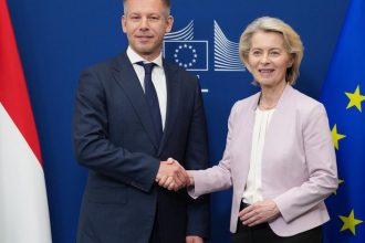 Noveho madarskeho premiera prijala predsednicka Europskej komisie von der Leyenova